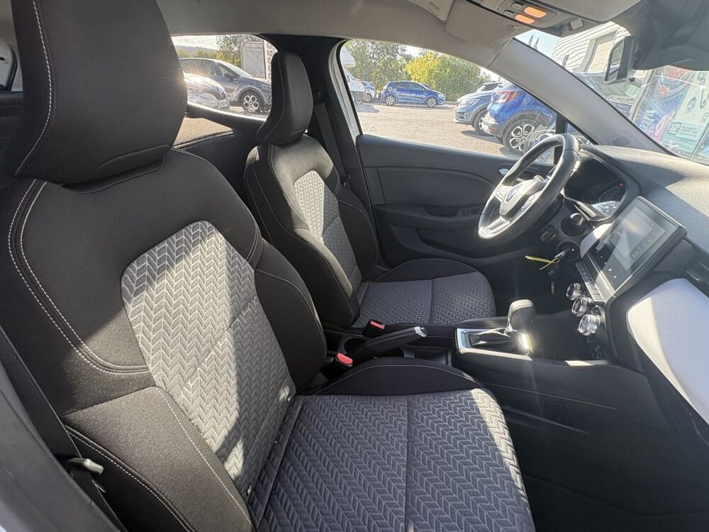 Clio Evolution r&eacute;versible E-Tech full hyb 145 2023 occasion 30610 Sauve