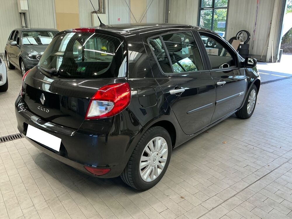 Clio Expression Clim 1.2 TCE 100 Eco2 2010 occasion 35210 Ch&acirc;tillon-en-Vendelais