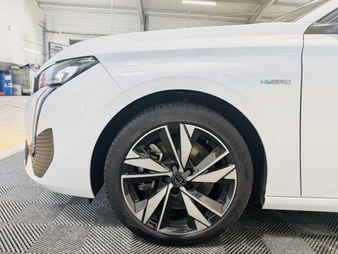 308 1.6 HYBRID 180 E-AUTO 8 ALLURE 2024 occasion 30220 Aigues-Mortes
