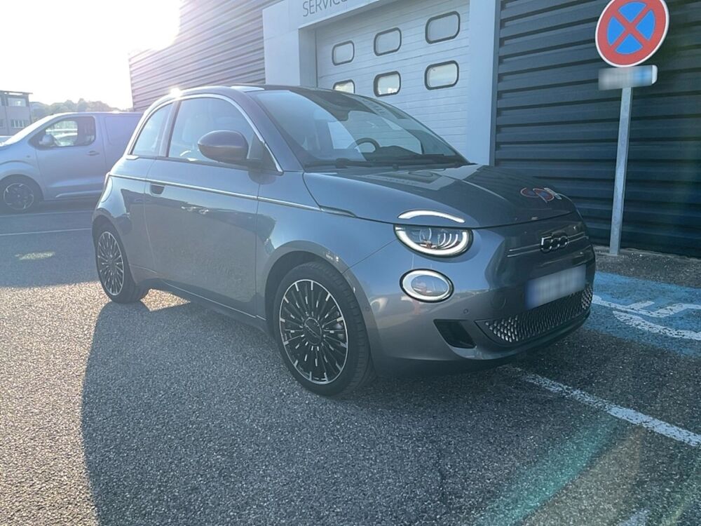 500 E 42kWh La Prima 2022 occasion 38090 Villefontaine