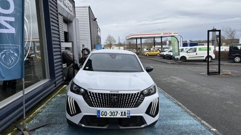 Peugeot 2008 BLUEHDI 130 S&S EAT8 ALLURE 2023 occasion Chauvigny 86300