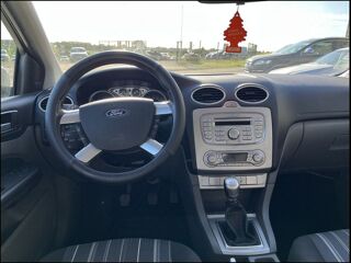 Focus 1600 TDCi 90 Ghia 2009 occasion 61170 Montchevrel