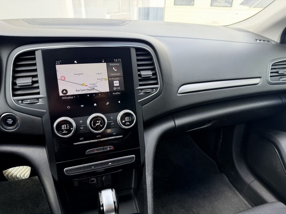 M&eacute;gane Business E-Tech hybride rech 160 -21N 2022 occasion 53210 Soulg&eacute;-sur-Ouette