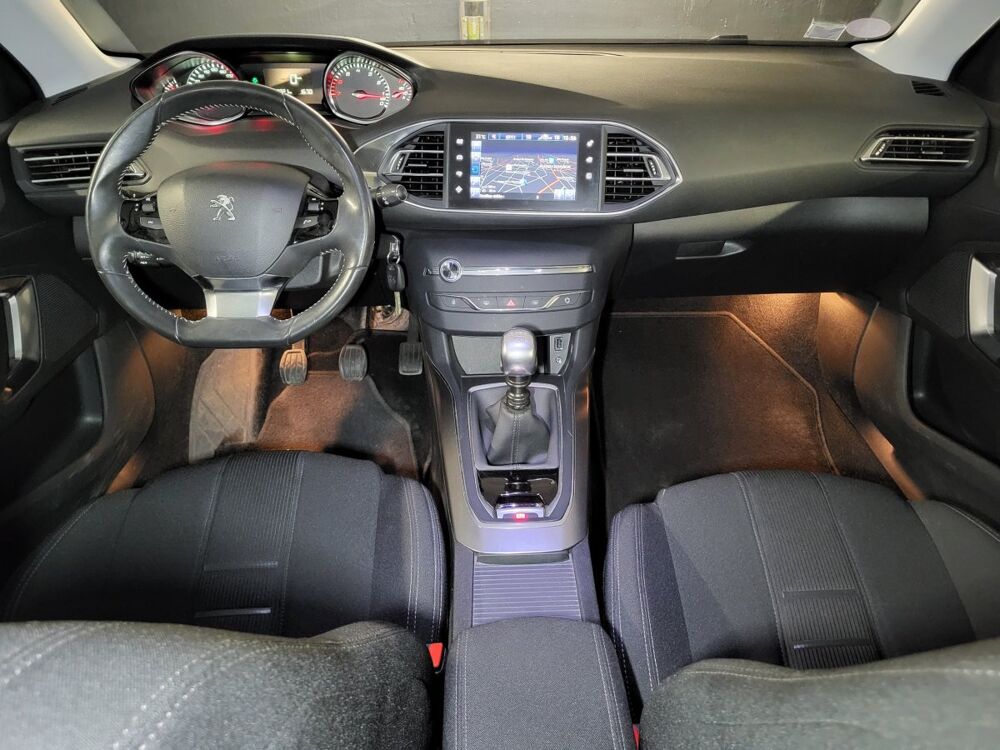 308 1.6 THP 125 Allure 2014 occasion 93600 Aulnay-sous-Bois