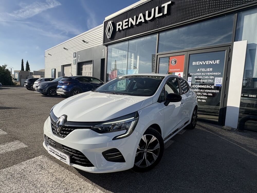 Clio Evolution r&eacute;versible E-Tech full hyb 145 2023 occasion 30610 Sauve