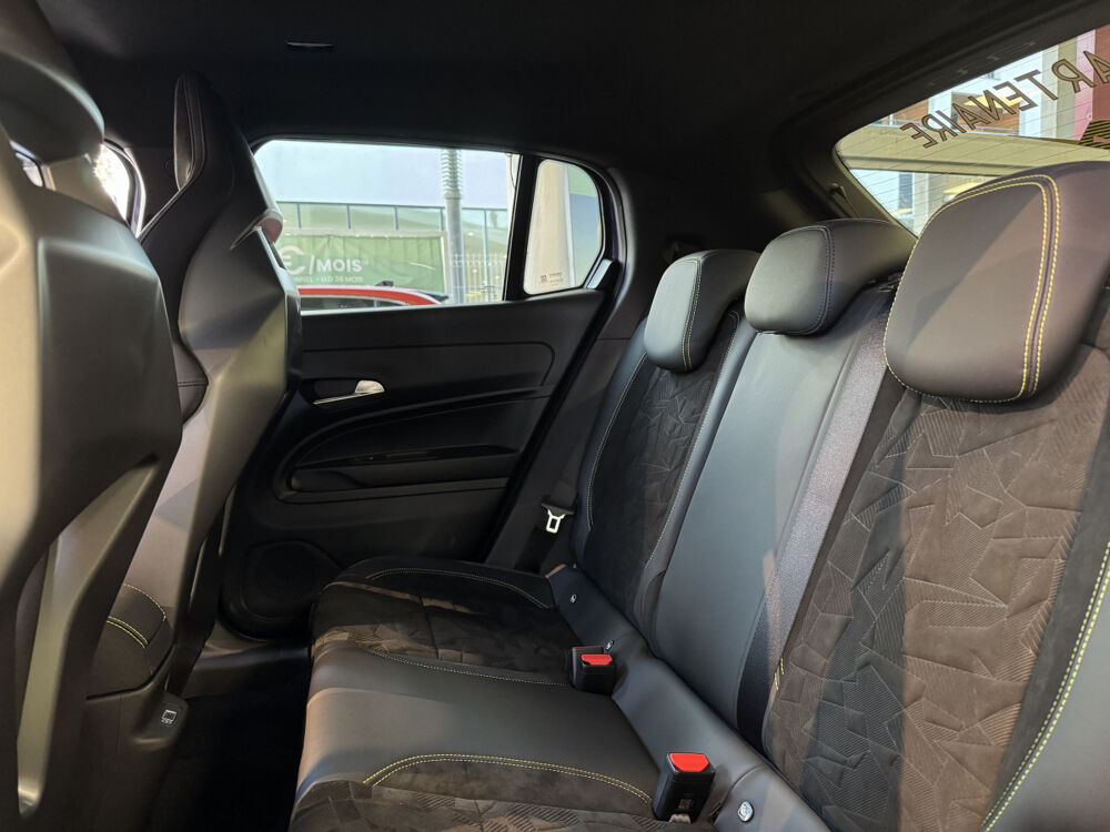 600 E Electrique 54 kWh Scorpionissima 2025 occasion 76360 Barentin