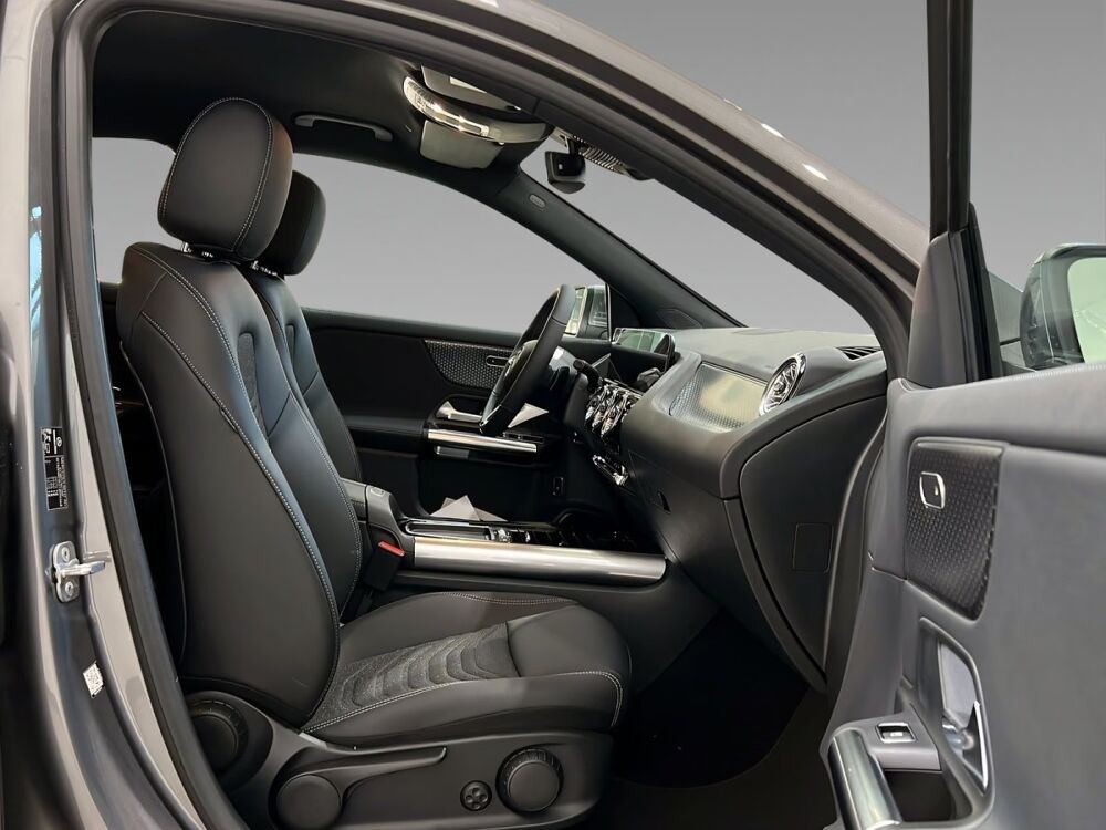 Classe GLA GLA 200 Progressive Line 163 ch Cam&eacute;ra 360&deg; CarPlay Autres m 2025 occasion 69007 Lyon