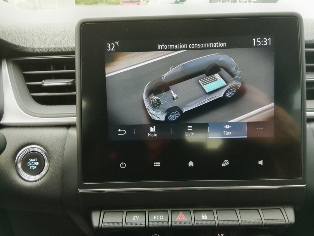 Captur Business E-Tech hybride 145 -21 2022 occasion 42240 Unieux