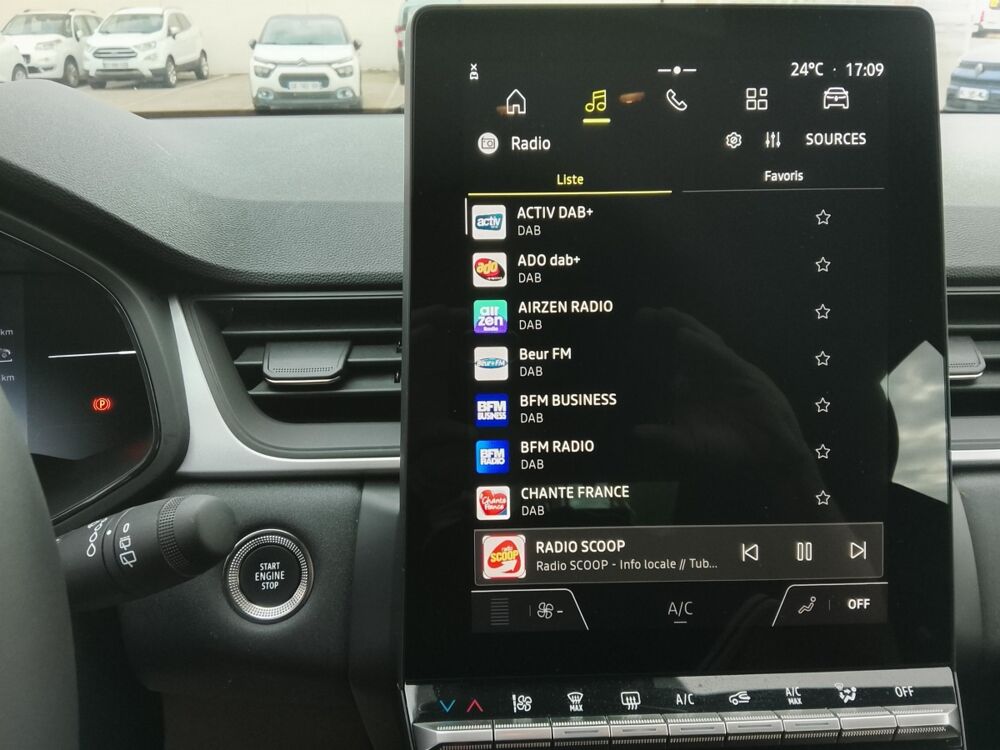 Captur evolution full hybrid E-Tech 160 ch - 25 2025 occasion 42240 Unieux