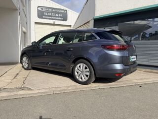M&eacute;gane Business E-Tech hybride rech 160 -21N 2022 occasion 53210 Soulg&eacute;-sur-Ouette