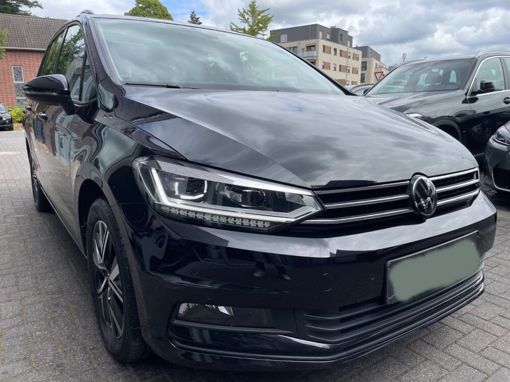 Touran 1.5 TSI Style 7P 150 ch Pack Voyage Attelage Toit Pano Autre 2025 occasion 69007 Lyon
