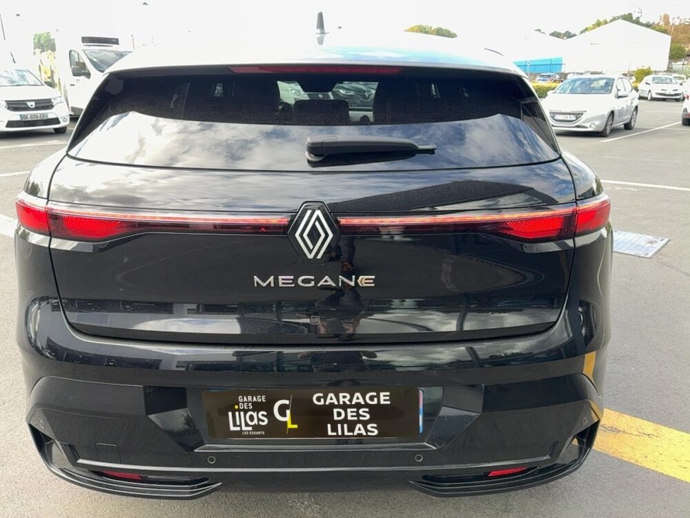 M&eacute;gane techno EV60 220ch super charge 2022 occasion 85140 Les Essarts