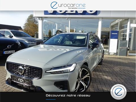 Volvo V60 PHEV T6 AWD Plus Dark 398 ch Attelage Toit ouvrant Cam&eacute;ra 36 2024 occasion Lyon 69007