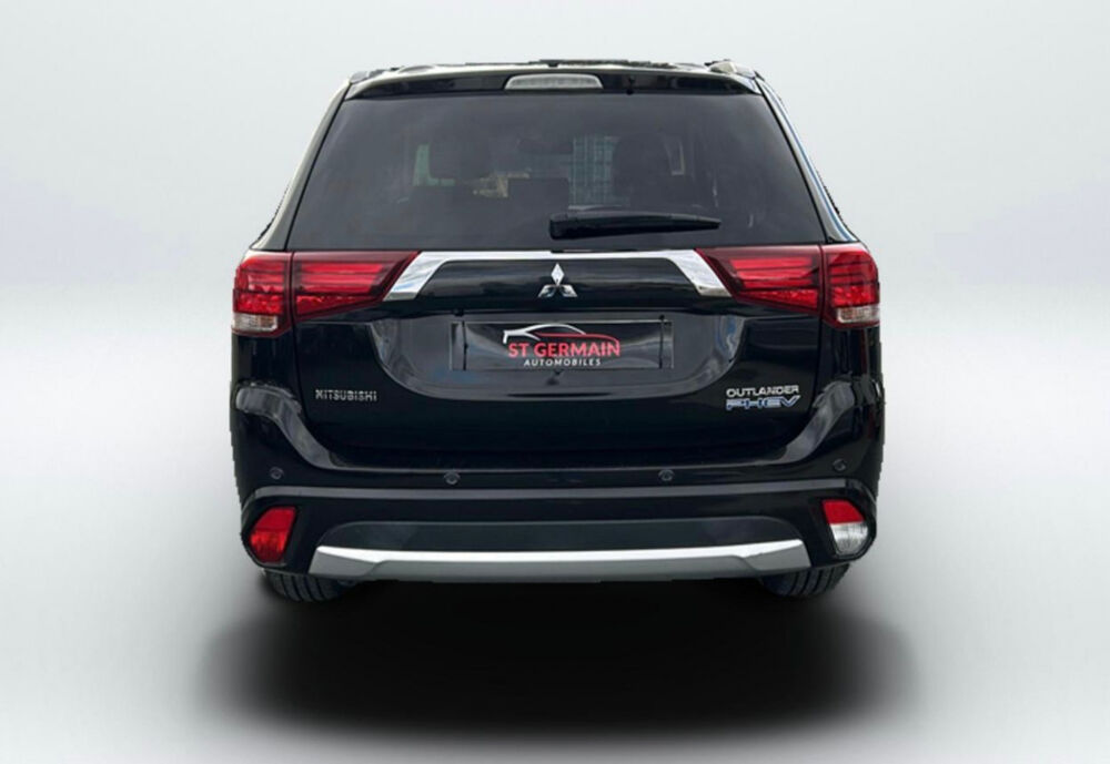 Outlander Hybride recharg Intense Style 4WD MY18 2018 occasion 42640 Saint-Germain-Lespinasse