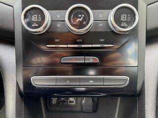 M&eacute;gane Business E-Tech hybride rech 160 -21N 2022 occasion 53210 Soulg&eacute;-sur-Ouette
