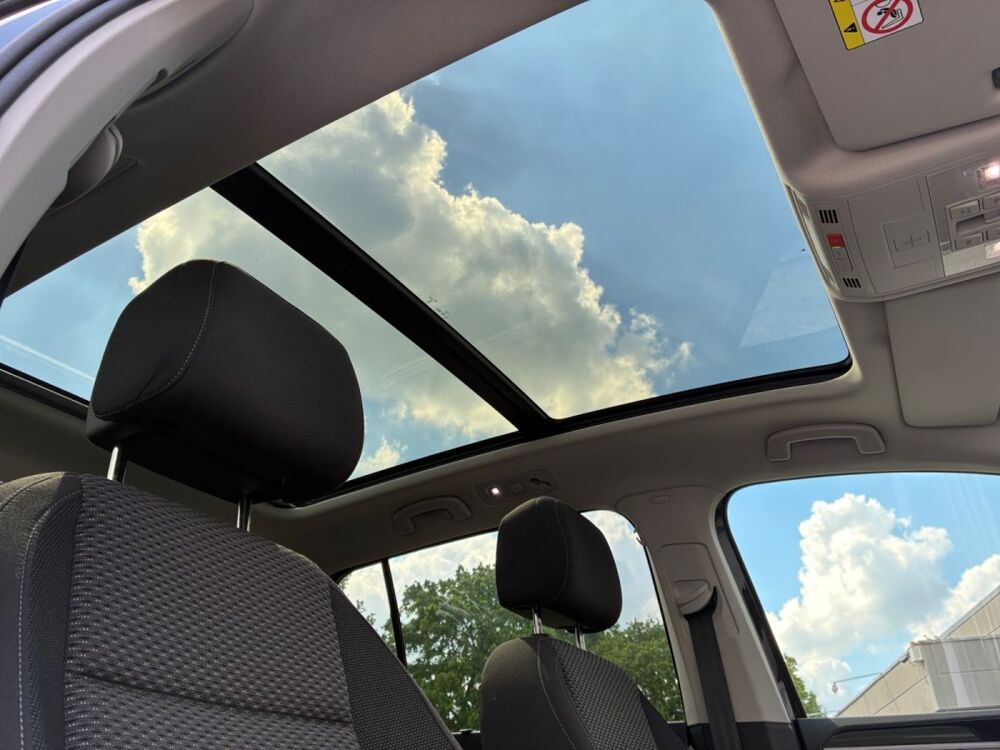 Touran 2.0 TDI Style 7P 150 ch Pack Voyage Toit ouvrant Attelage Au 2025 occasion 69007 Lyon
