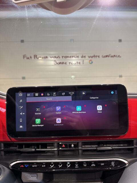 500 C 24kWh (Red) 2023 occasion 76360 Barentin
