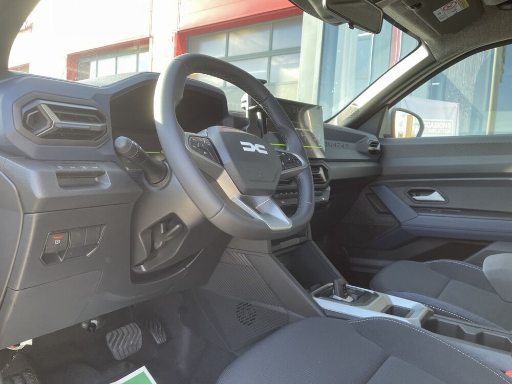 Duster journey hybrid 140 2025 occasion 38460 Cr&eacute;mieu