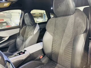 3008 1.2 HYBRID 145 E-DCS6 GT + ALCANTARA 2025 occasion 30220 Aigues-Mortes
