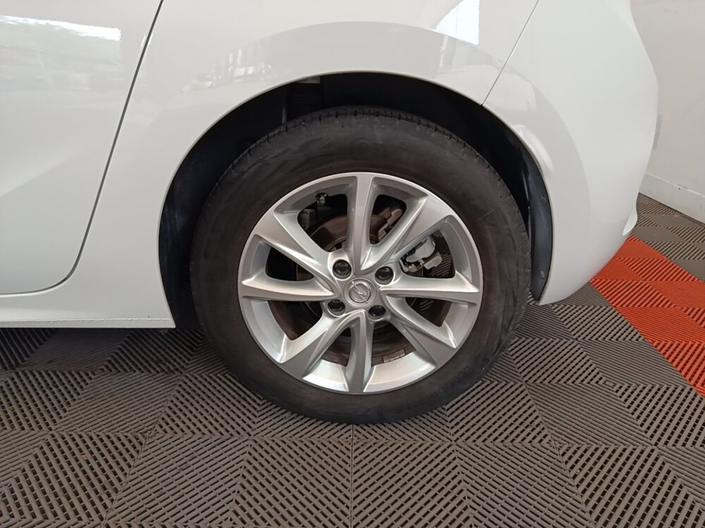 Corsa 1.2 Turbo 100ch auto Elegance Business 2022 occasion 91580 &Eacute;tr&eacute;chy