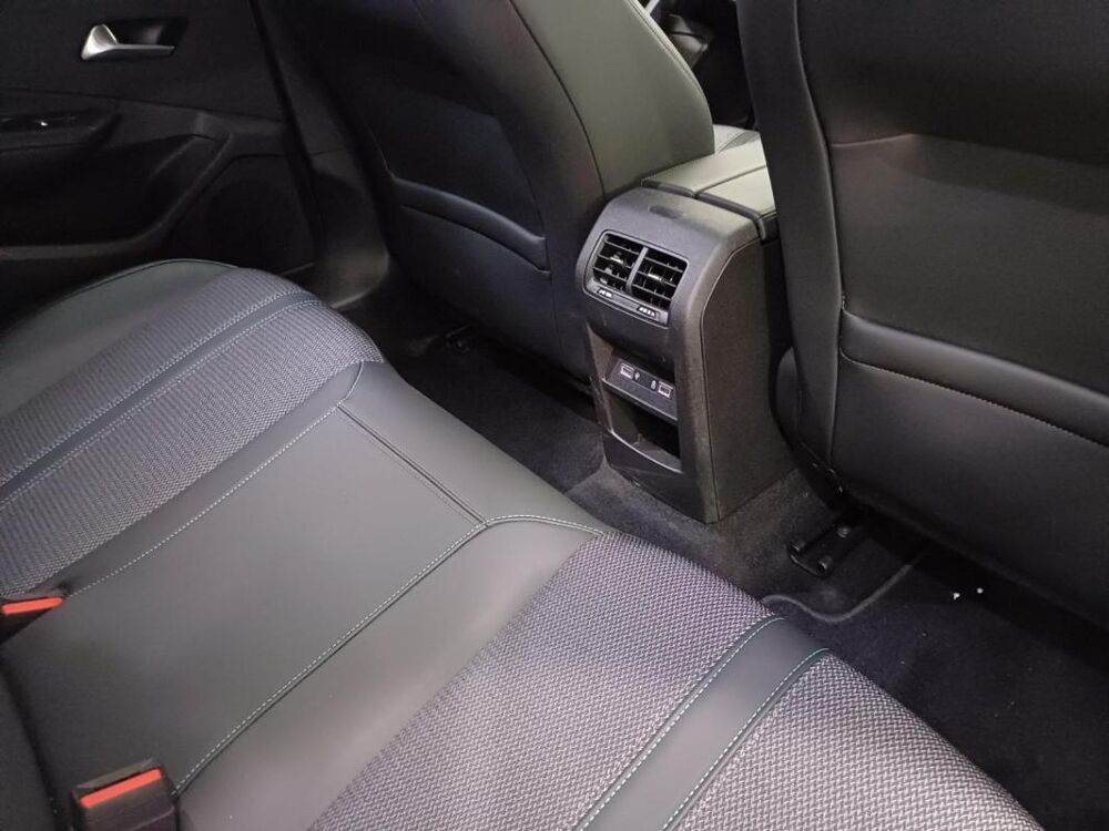 308 SW PHEV 180 E-EAT8 ALLURE PACK 2022 occasion 63300 Thiers