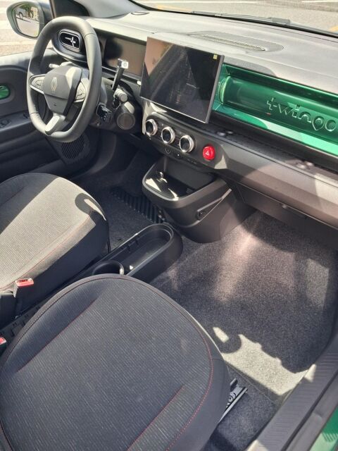 Twingo techno 80 ch autonomie urbaine 2026 occasion 38300 Saint-Savin