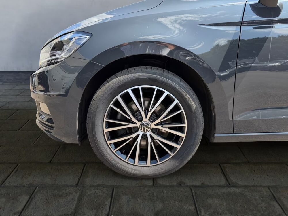Touran 1.5 TSI Style 7P 150 ch Toit ouvrant Attelage Pack Voyage Au 2024 occasion 69007 Lyon