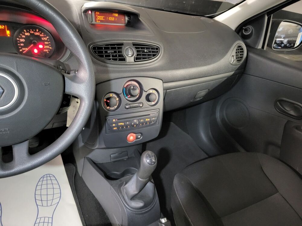 Clio Collection Zen 3 portes 1.2 16V 75 2014 occasion 93600 Aulnay-sous-Bois