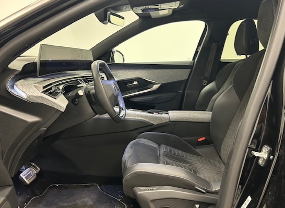 3008 1.2 HYBRID 145 E-DCS6 GT 2025 occasion 63360 Gerzat