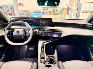 5008 1.2 HYBRID 145 E-DCS6 Allure Business 2026 occasion 63360 Gerzat