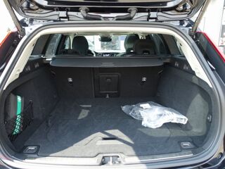 V60 PHEV T8 AWD Ultra Dark 455 ch Bowers Wilkins S. Ventil&eacute;s Aut 2025 occasion 69007 Lyon