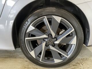 308 SW PHEV 180 E-EAT8 ALLURE 2024 occasion 38550 Saint-Maurice-l'Exil