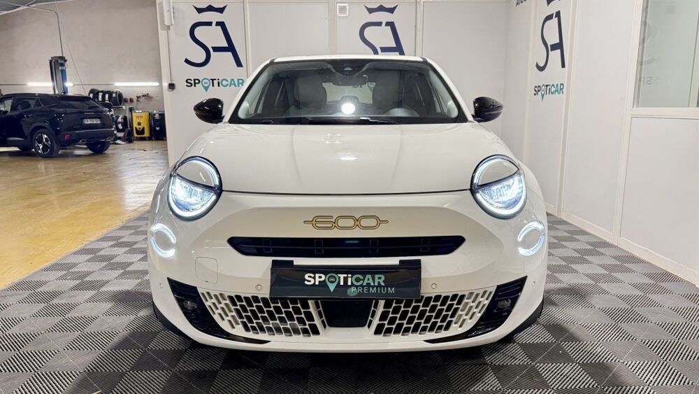 Fiat 600 T-Gen 3 1.2 Hybrid 110 DCT6 La Prima 2025 occasion 30220 Aigues-Mortes