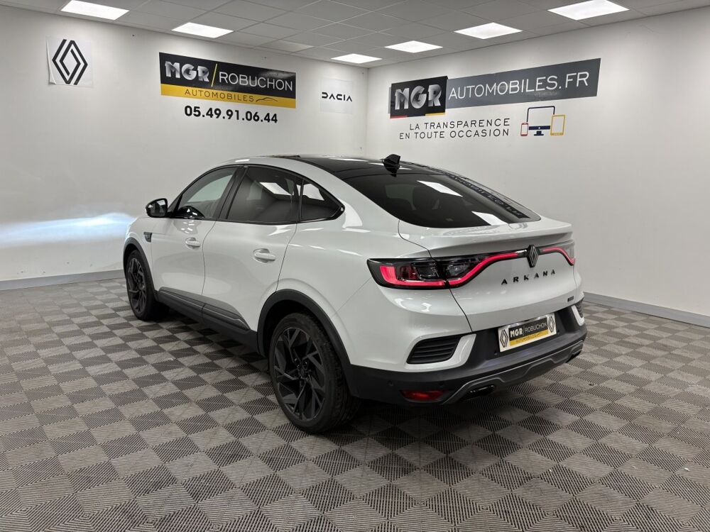 Arkana Esprit Alpine E-Tech full hybrid 145 -23 2024 occasion 86500 Montmorillon