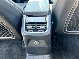 XC90 T8 AWD Ultra Dark 455 ch Bowers Wilkins Attelage Cam&eacute;ra 360&deg; 2024 occasion 69007 Lyon