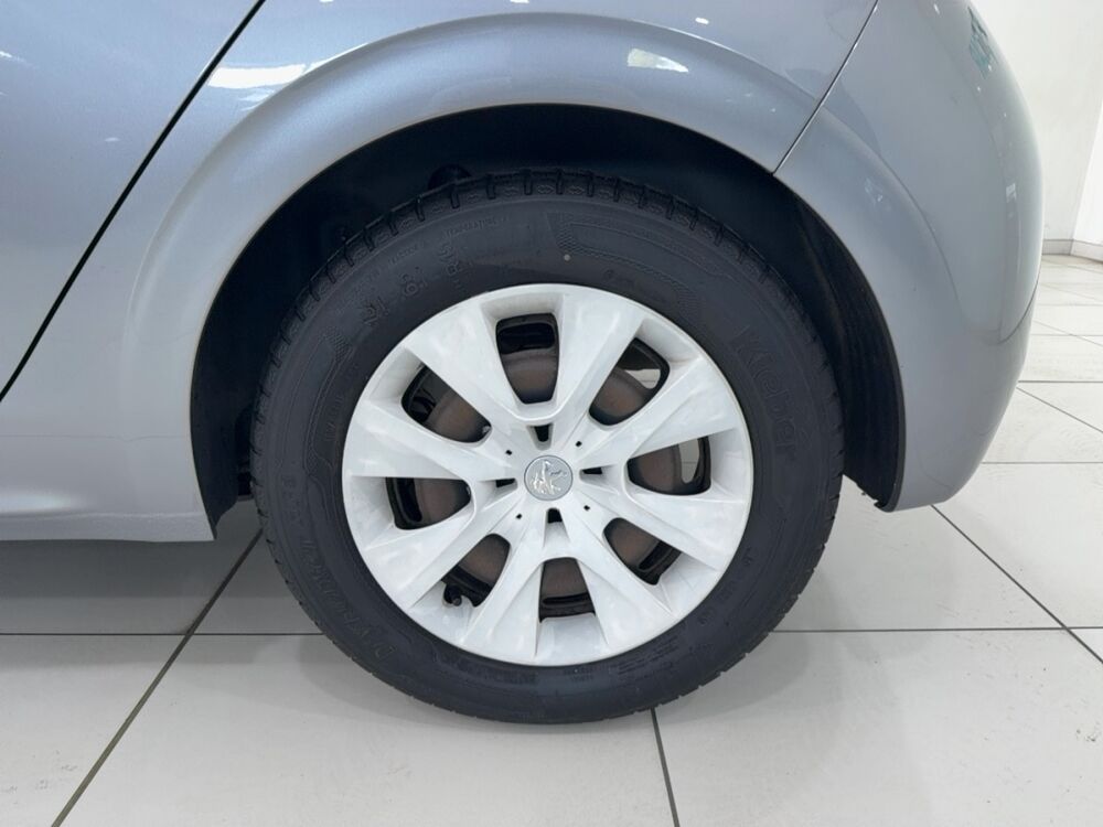 208 Puretech 68 LIKE 2019 occasion 63300 Thiers
