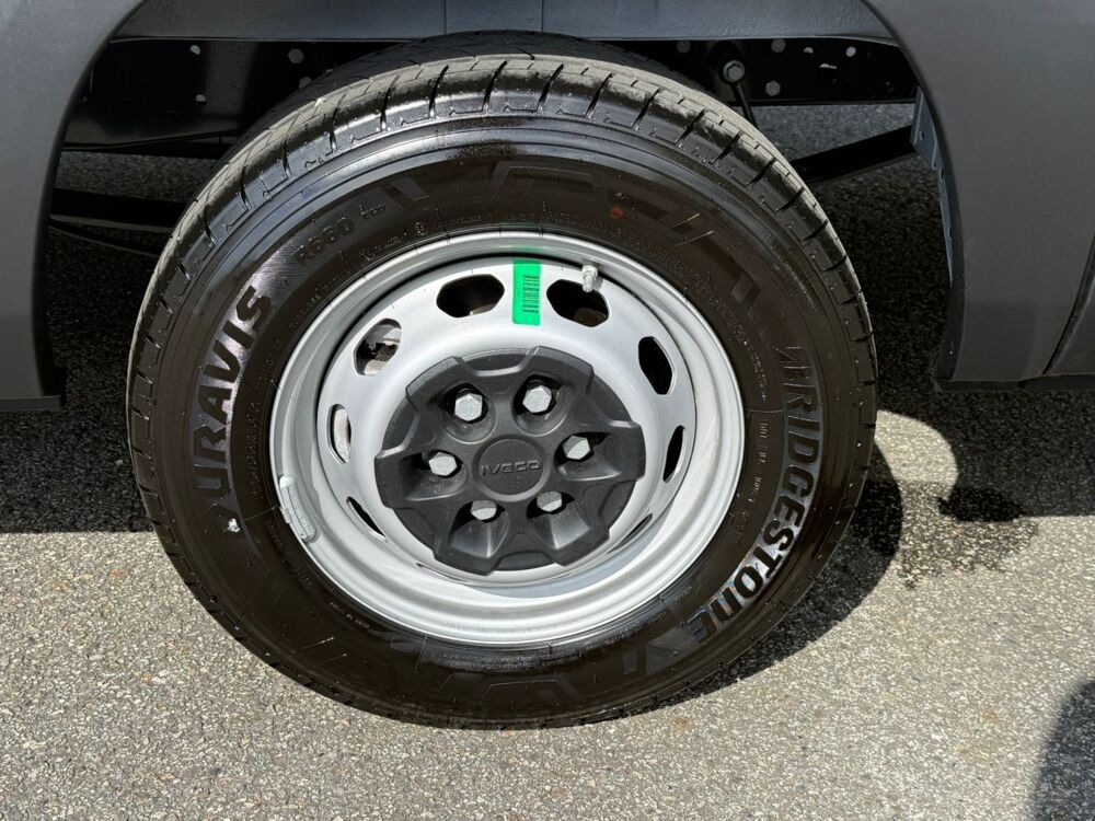 Jumpy 2.3 35S16 V12 Himatic BVA 2026 occasion 91580 &Eacute;tr&eacute;chy