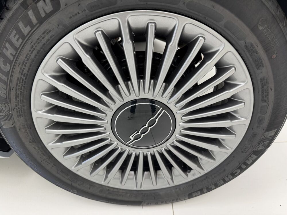 500 FireFly 1.0 Hybrid 12V 65ch Ic&ocirc;ne 2026 occasion 76360 Barentin