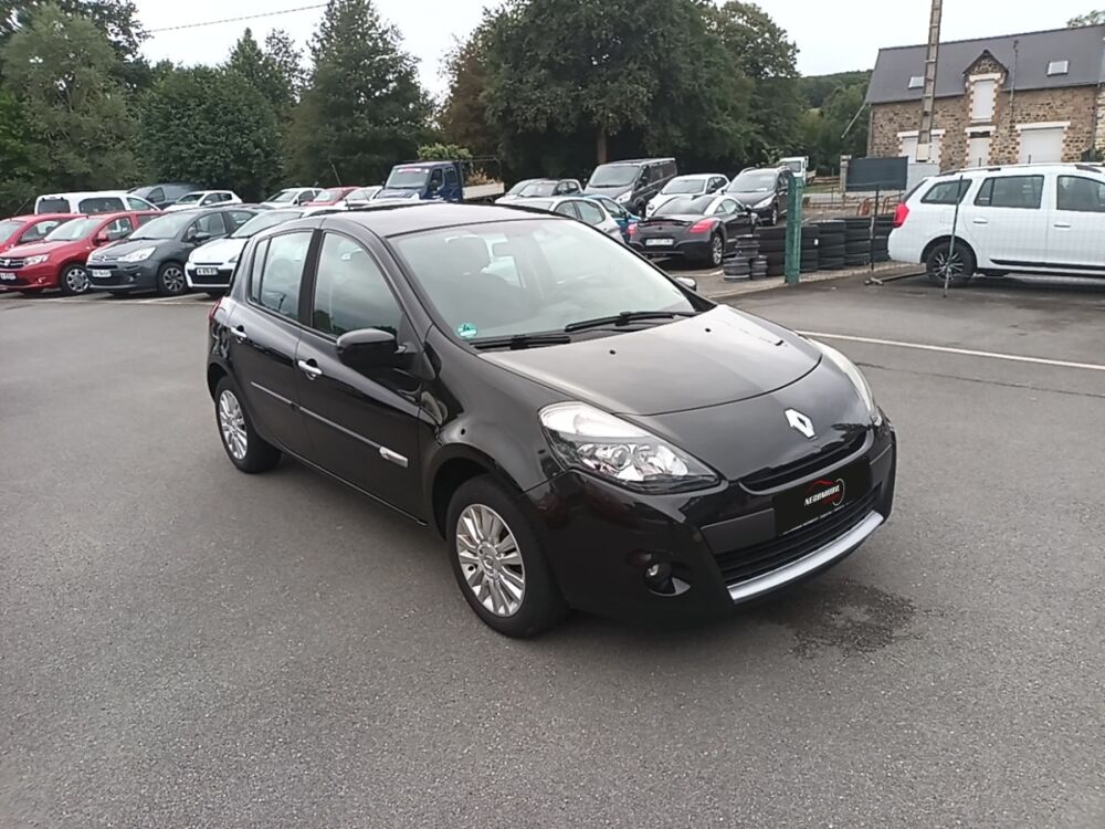 Clio Expression Clim 1.2 TCE 100 Eco2 2010 occasion 35210 Ch&acirc;tillon-en-Vendelais
