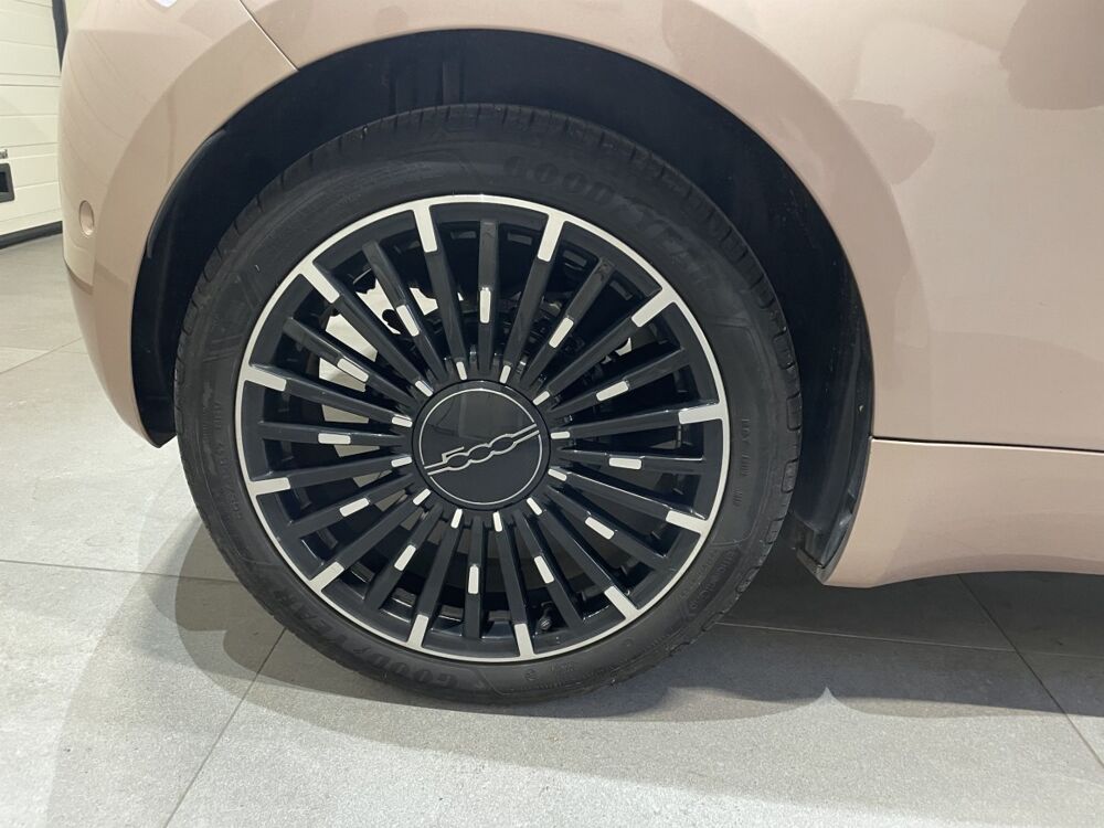 500 E 24kWh La Prima 2023 occasion 76360 Barentin