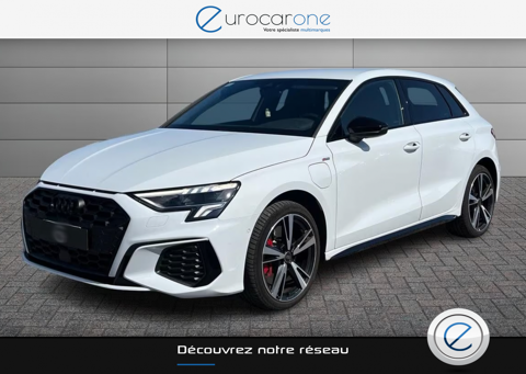 Audi A3 45 TFSI e 245 S Line - Pack Black - Volant m&eacute;plat 2022 occasion Lyon 69007