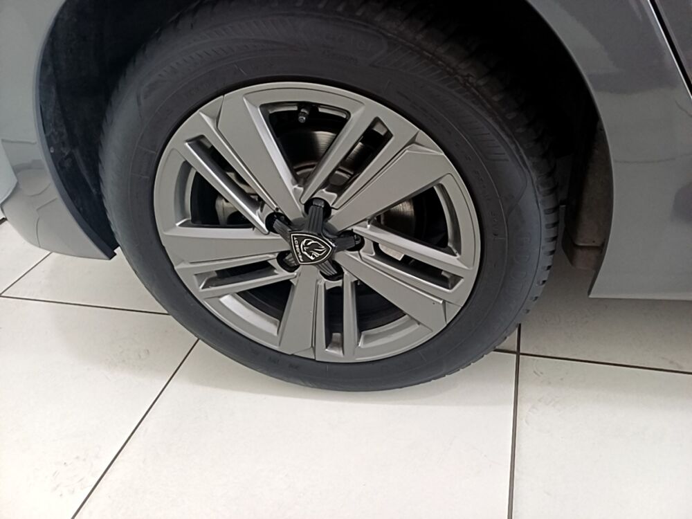 308 1.5 BLUEHDI 130 AUTO8 ALLURE 2024 occasion 63300 Thiers