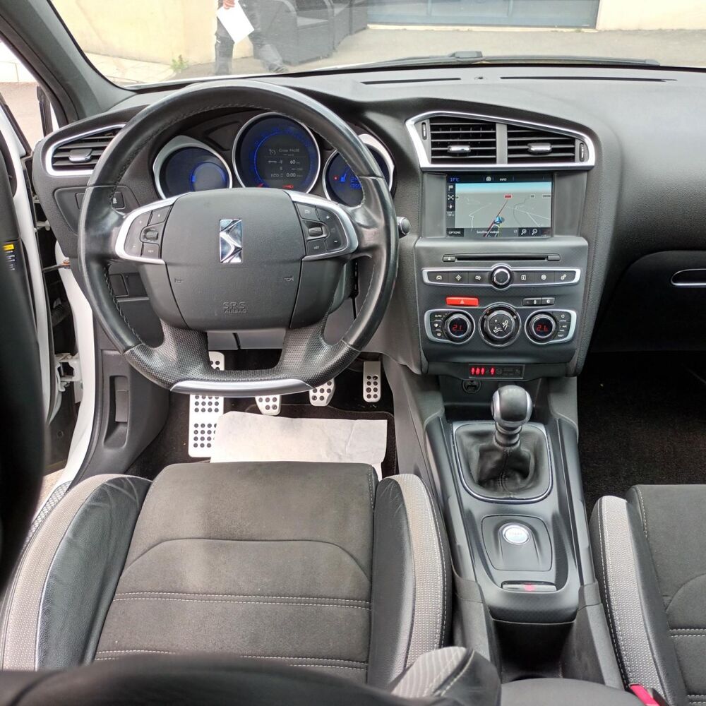 DS4 BlueHDi 120 BVM6 Chic 2016 occasion 35210 Ch&acirc;tillon-en-Vendelais