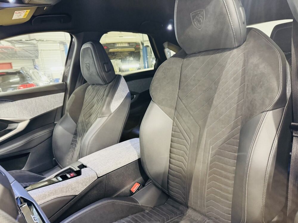 3008 1.2 HYBRID 145 E-DCS6 GT + ALCANTARA 2025 occasion 30220 Aigues-Mortes