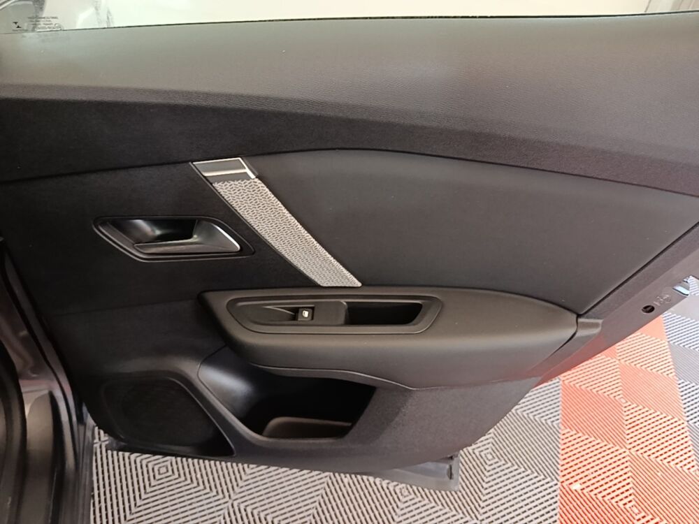 C4 PureTech 130 S&S BVM6 Feel Pack 2021 occasion 91580 &Eacute;tr&eacute;chy