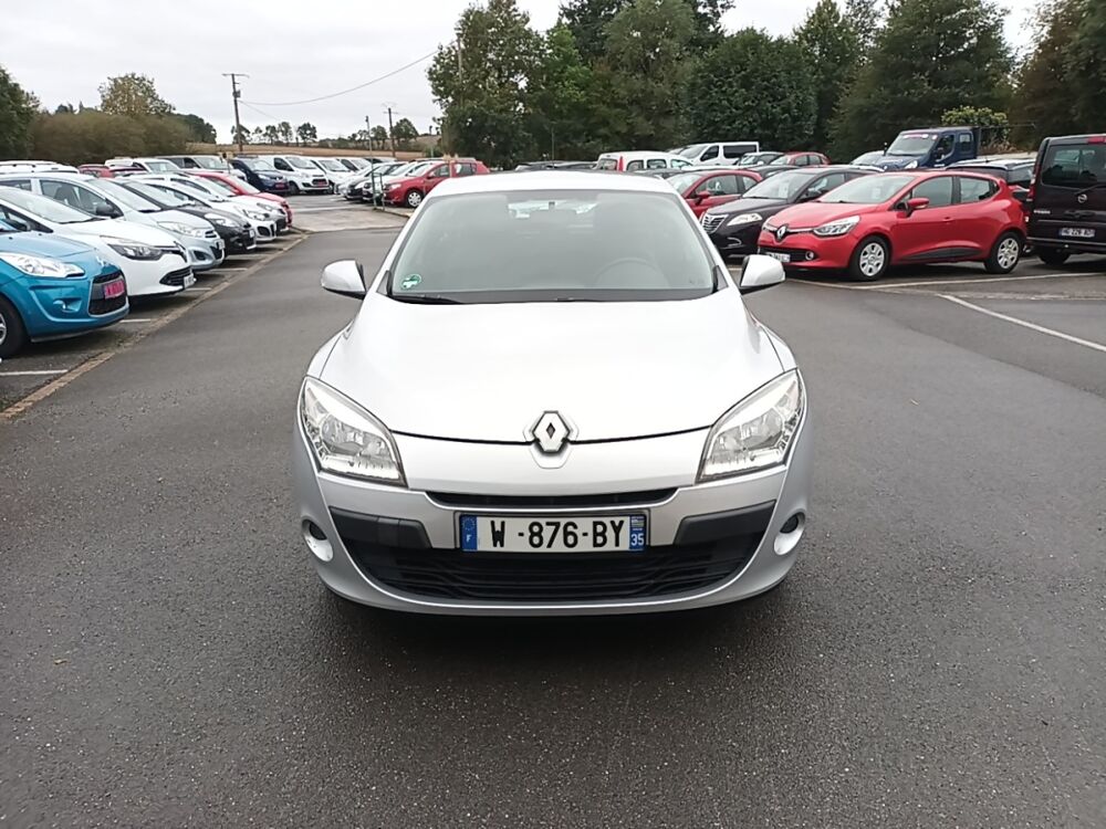 M&eacute;gane Expression 1.6 16v 2009 occasion 35210 Ch&acirc;tillon-en-Vendelais