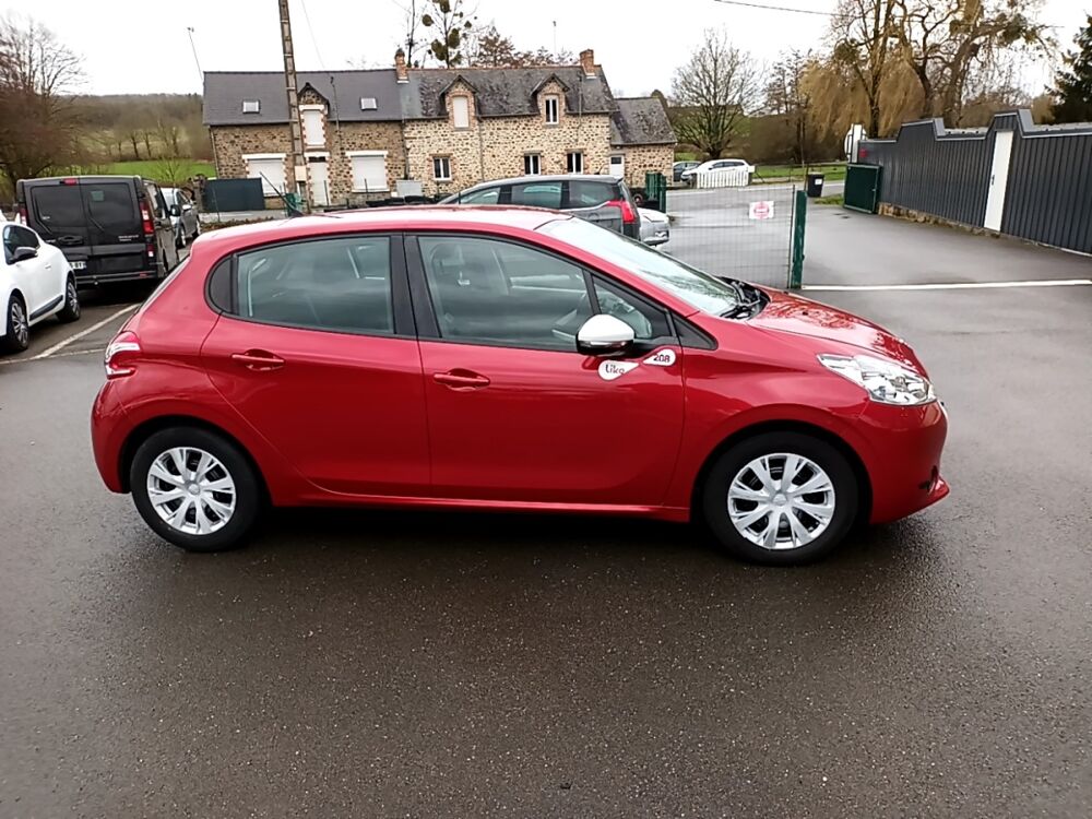 208 1.4 HDI 68 Like 2014 occasion 35210 Ch&acirc;tillon-en-Vendelais