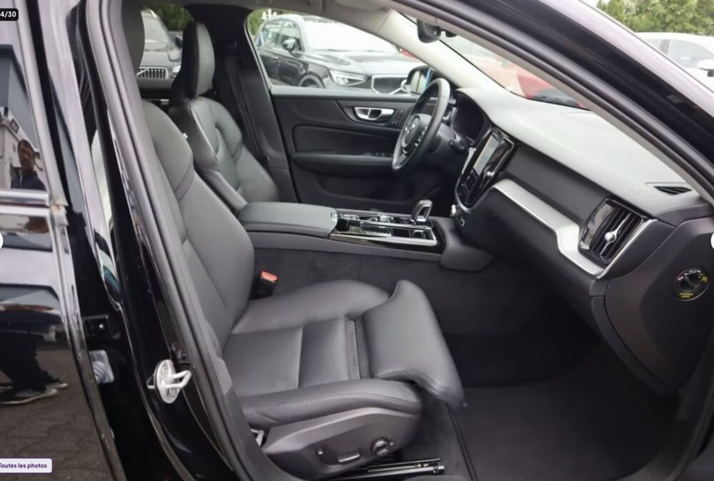 V60 Recharge T6 398 ch Plus Dark - Attelage - Autres mod&egrave;les dis 2023 occasion 69007 Lyon