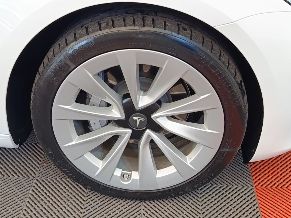 Model 3 Grande Autonomie Dual-Motor AWD 2024 occasion 91580 &Eacute;tr&eacute;chy
