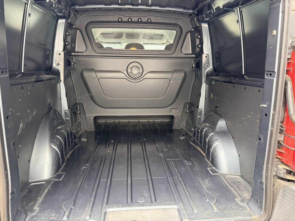Jumpy 2.0 hdi 125 L2H1  PREMIERE MAIN  2013 occasion 53210 Soulg&eacute;-sur-Ouette